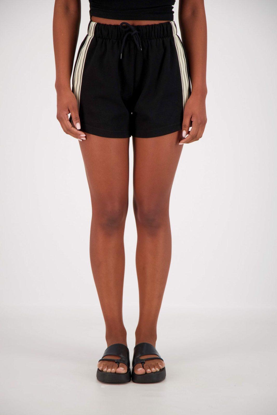 JASMINE ALEXA Panarea Shorts Black