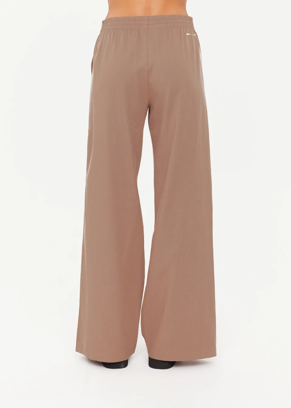 THE UPSIDE JULIET PANT Mocha - Image 2